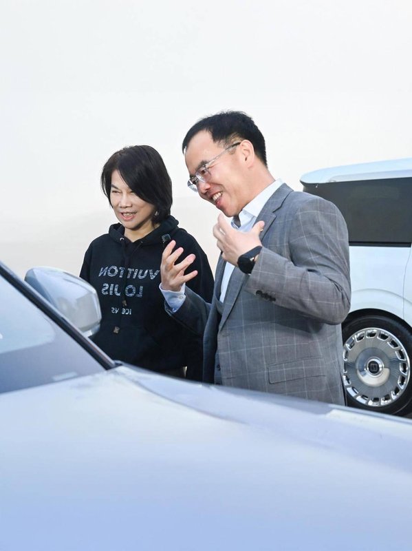  从一次试乘到果断入手；董明珠与极氪009的故事，彰显中国制造自信。 汽车科技