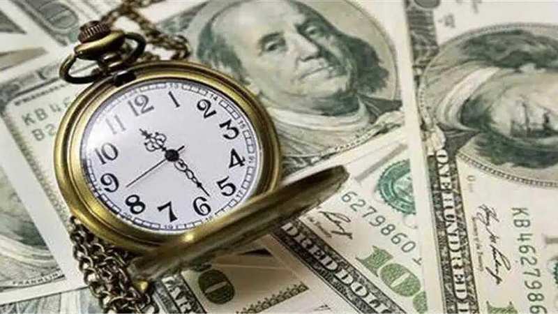  科技股估值重构实录：从溢价17%到折价8%的市场逻辑 股票财经