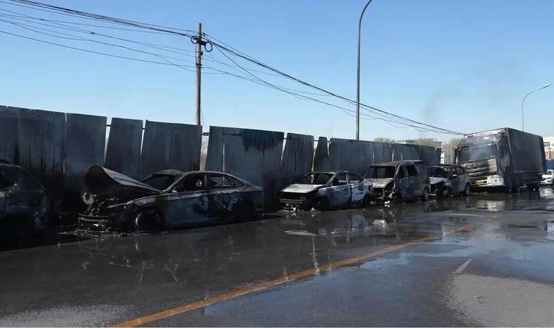 从47秒到9车焚毁:一场本可避免的火灾技术复盘与祭祀安全指南 新闻