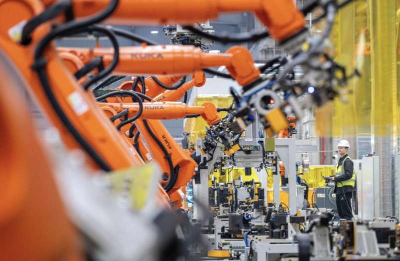  宏观政策「更加积极有为」的三维解构：从数据到逻辑的深度推演 股票财经