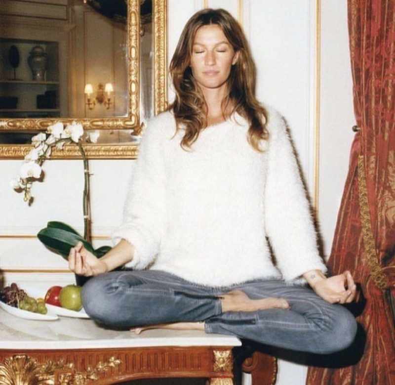 从围场到网球场：「女友经济学」的算法逻辑与品牌悖论 体育新闻