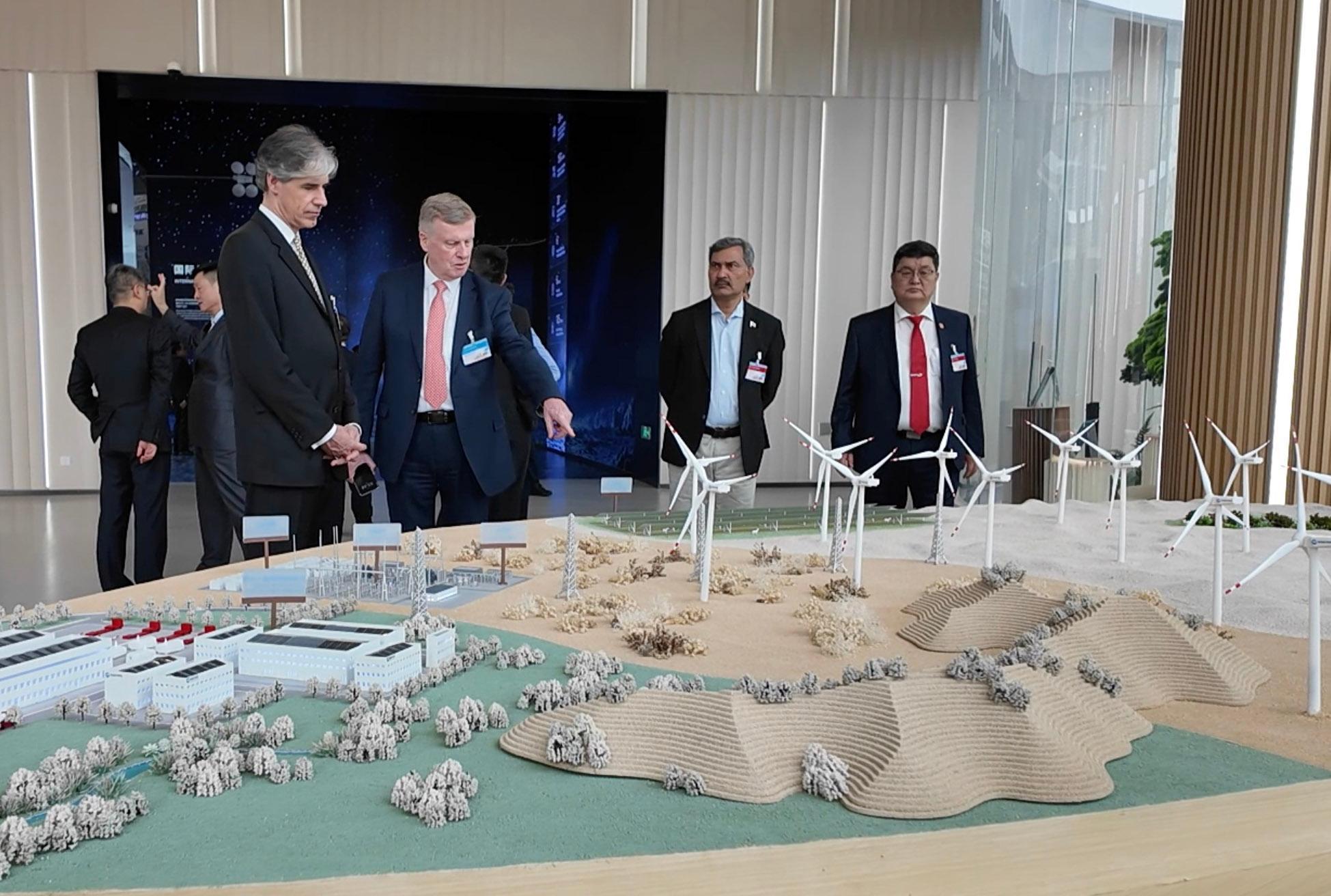  深中通道与中山智造：解码大湾区产业协同的硬核逻辑 企业服务