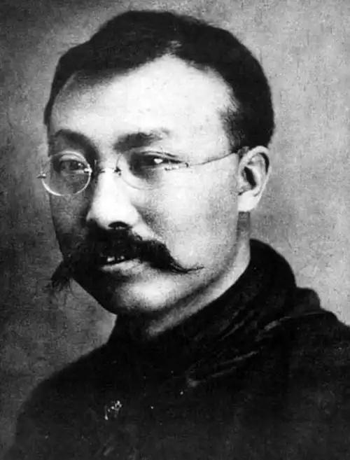  尘封档案揭秘：周恩来临终执念与杨度身份逆转的46年悬案真相 新闻