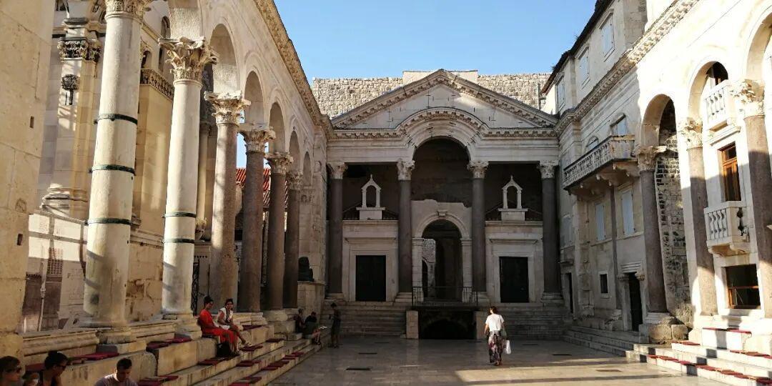  从《权力的游戏》到杜布罗夫尼克：克罗地亚取景地的影视旅游价值深度解析 文化旅游