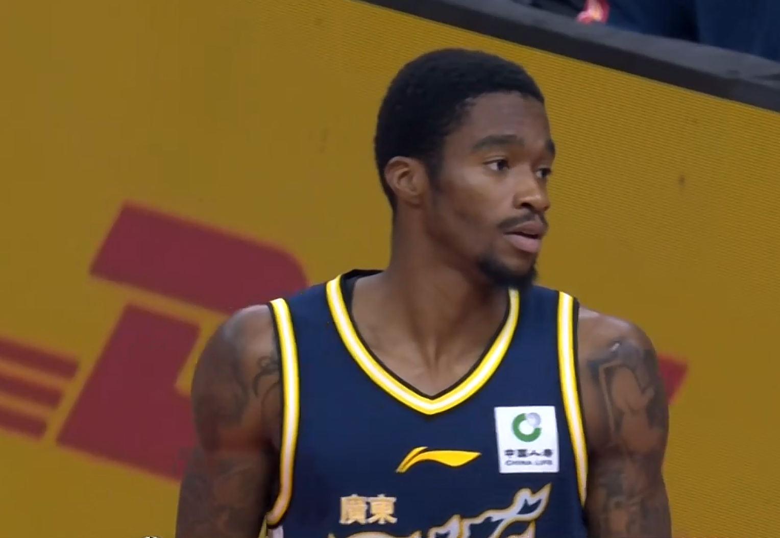  广东队内线补强背后的战术博弈：拉科塞维奇的加盟能解决多少问题？ 体育新闻