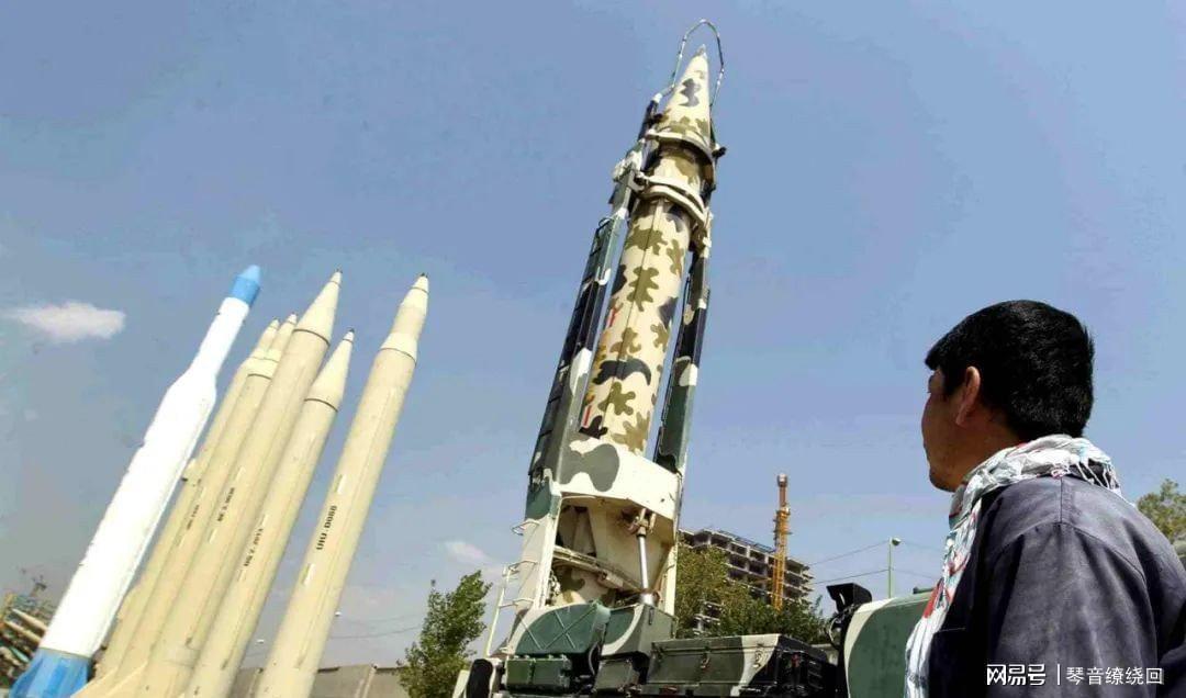  【技术解局】导弹雨背后的消耗战逻辑：伊朗饱和式打击如何撕开防空体系缺口 新闻