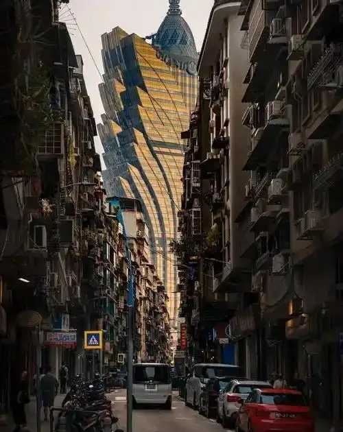  蹲在当铺门口的那个男人，让我想起了走捷径的代价 情感心理